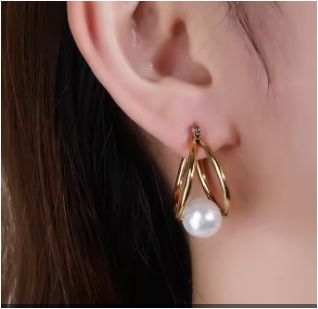  Inlaid Pearl C Shape 18k Gold Plated Fashion Stainless Steel Women's Earrings