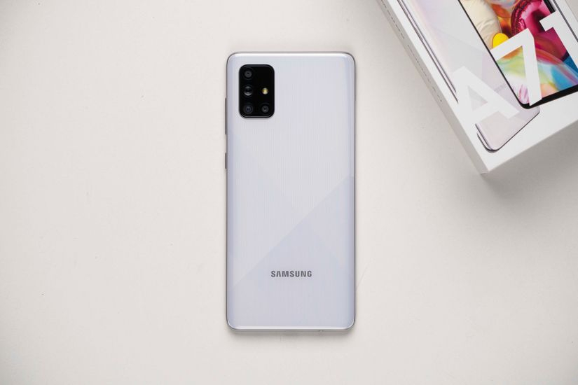 Samsung Galaxy A71 128GB HDD + 8GB RAM