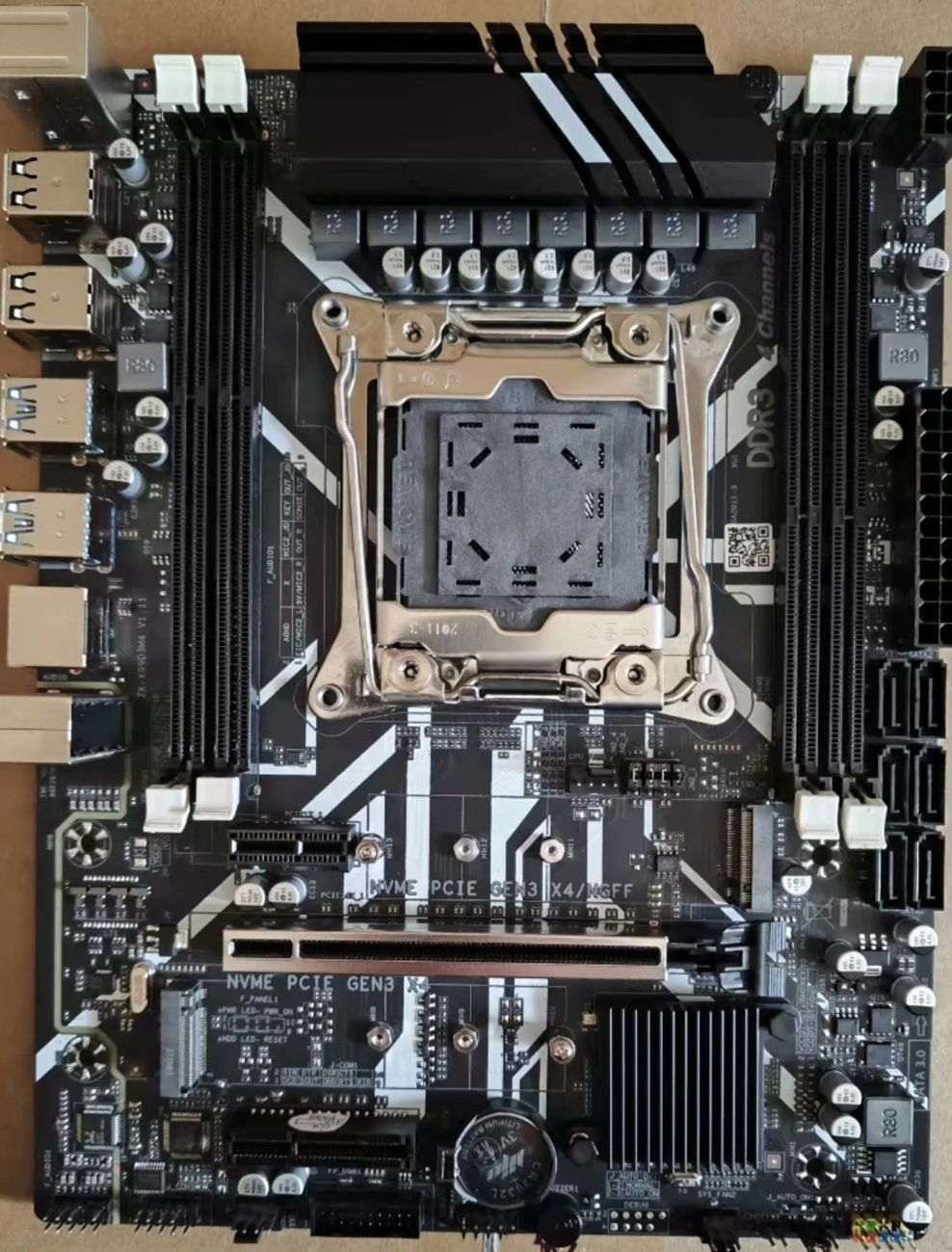 X99d3m4 brand new motherboard, original C612 chipset, 4 memory channels, supports up to 128g, 8-phase power supply, gigabit network card, brand new not yet installed. There is no such thing as a highly cost-effective 4-channel x99 motherboard, priced as a motherboard