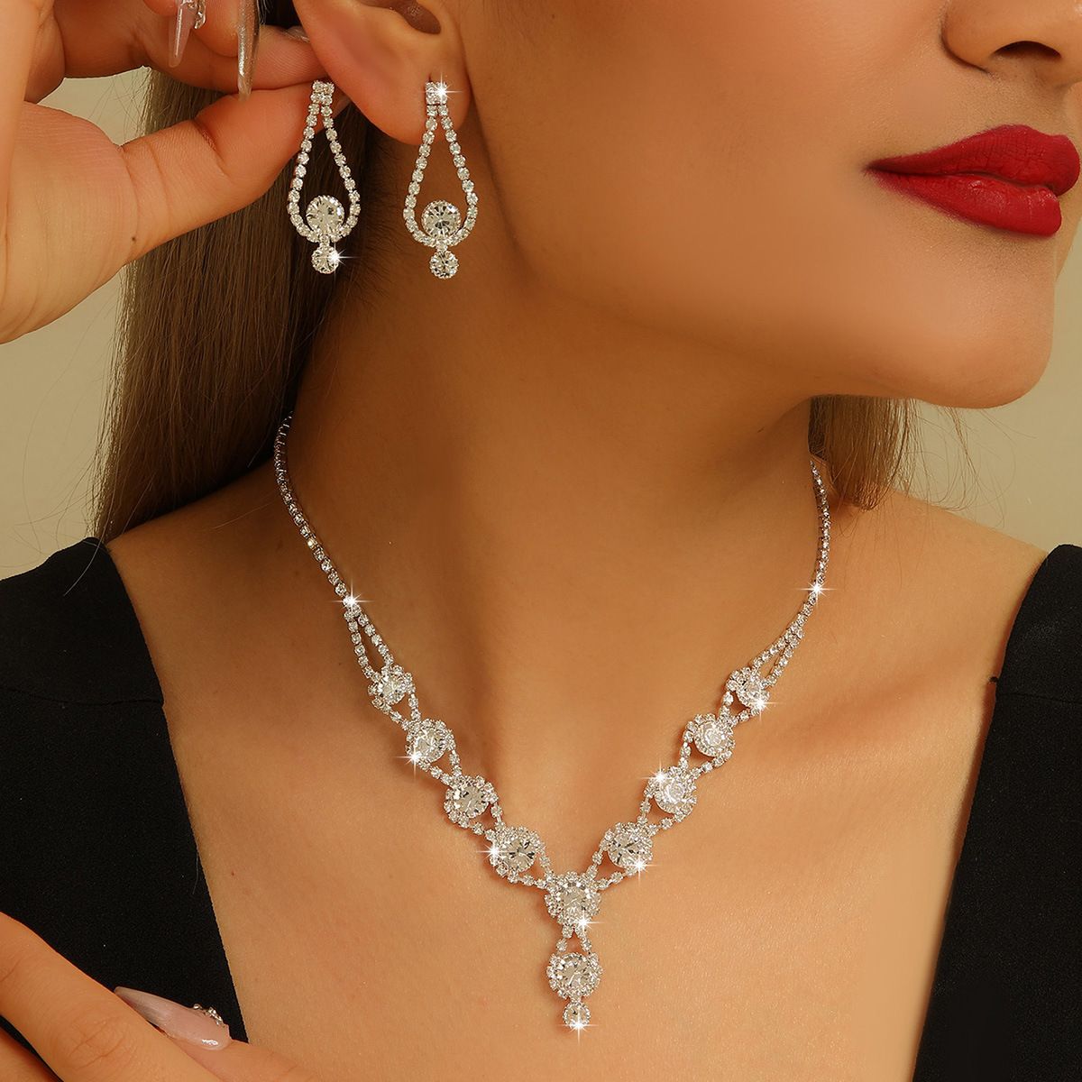 Sparkly Teardrop Inlaid Cubic Zirconia Tassel Necklace Earrings 2Pcs Set Vintage Palace Luxury Minimalist Chic Design Adjustable 32-47cm Clavicle Chain Eco-friendly Alloy Bridal Accessories Elegant Wedding Banquet Prom Evening Gown Matching Delicate Women Formal Jewelry Holiday Gift Ornaments
