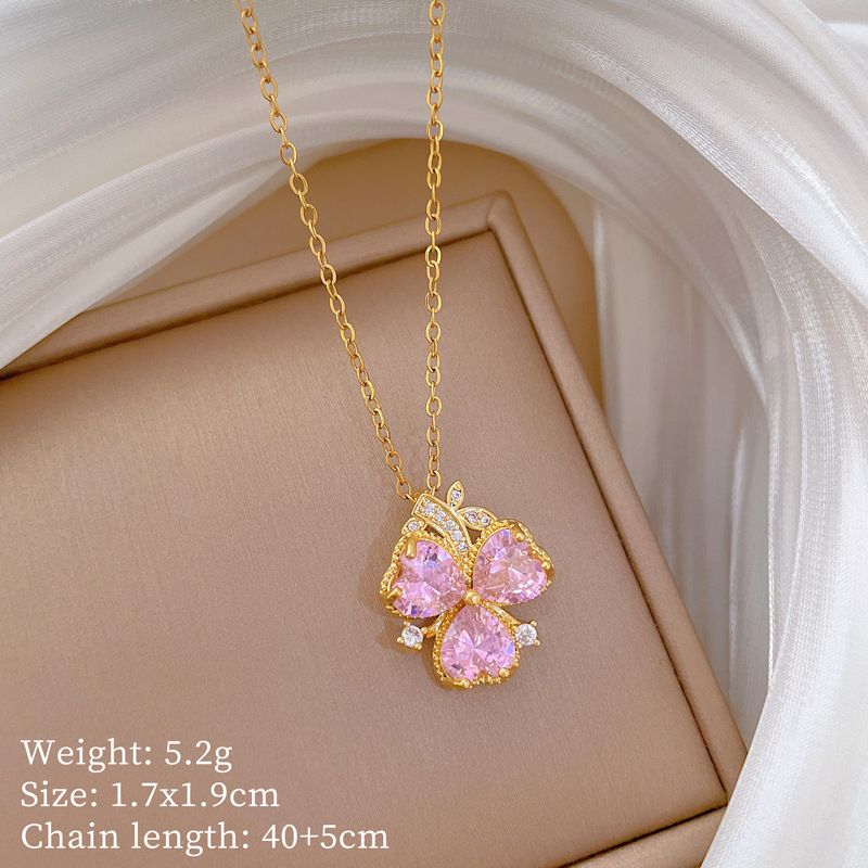 Women Titanium Steel Pink Heart‑Cut Zircon Three‑Petal Flower Pendant Clavicle Necklace, Sparkling Micro‑Paved Zircon Charm Necklace, Elegant Luxury Fashion Neck Jewelry, Adjustable 40+5cm Chain, Versatile Daily Dating Party Accessory Gift for Ladies