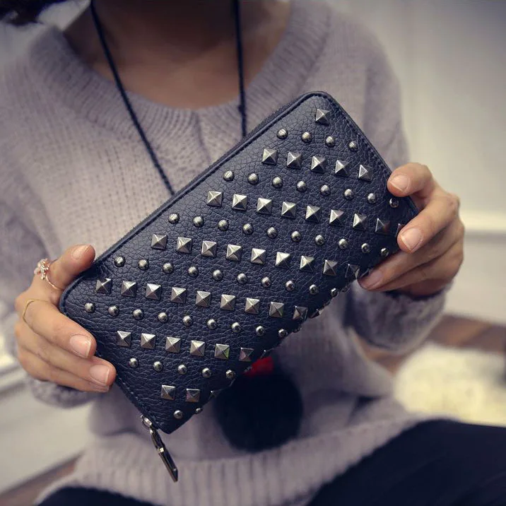 Famous Brand Luxury Pop Punk Rivets Long Women Vintage Multifunction Coin Pocket Purse Card Holder Female Clutch Wallets