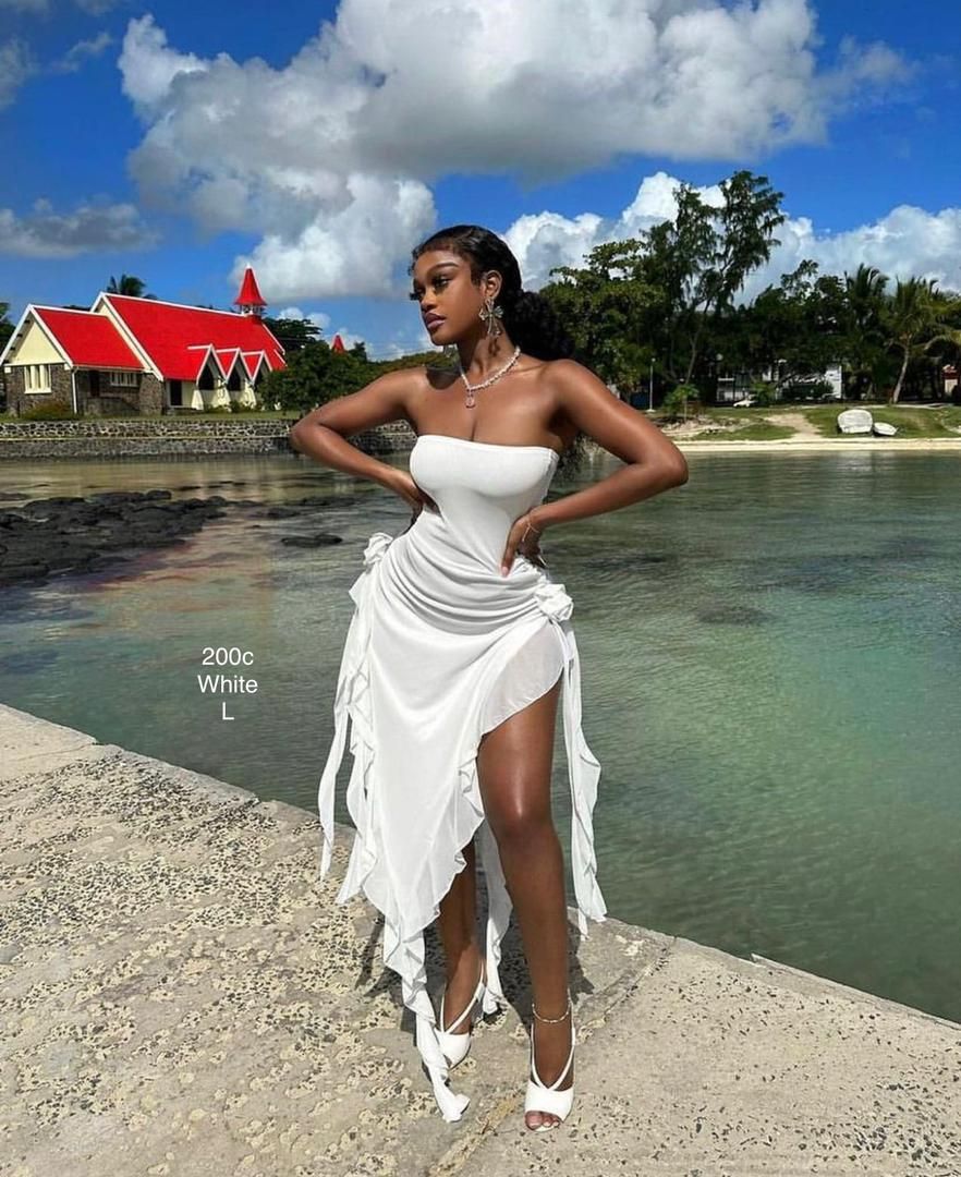 Chic Lace Patchwork Sexy Temperament Tube Wrap Chest Side floral Dress