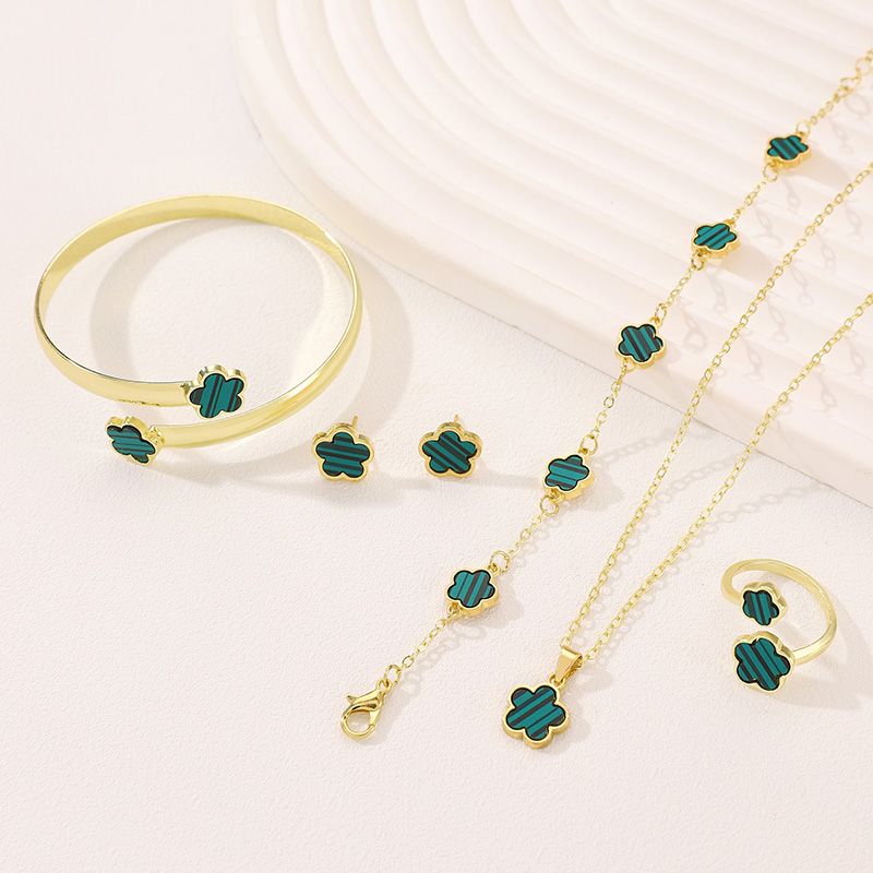 5-piece set Women's minimalist five leaf grass jewelry set, lucky flower necklace, versatile hand jewelry earrings