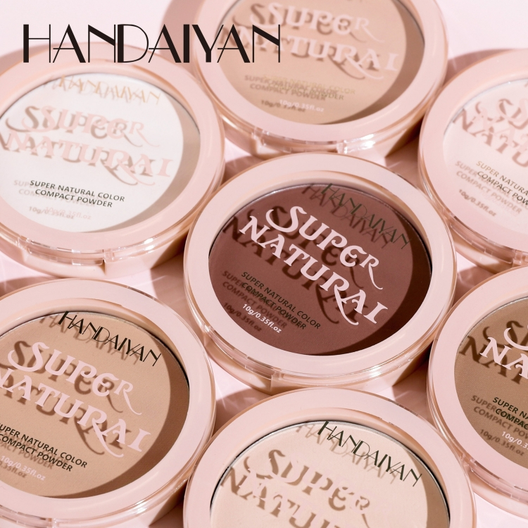 Powder female gentle and bright Powder Oil control waterproof lasting Moisture Concealer No card powder No makeup removal CRRSHOP women Waterproof, makeup setting, and not easy to fade ladies beauty care Makeup foundation present