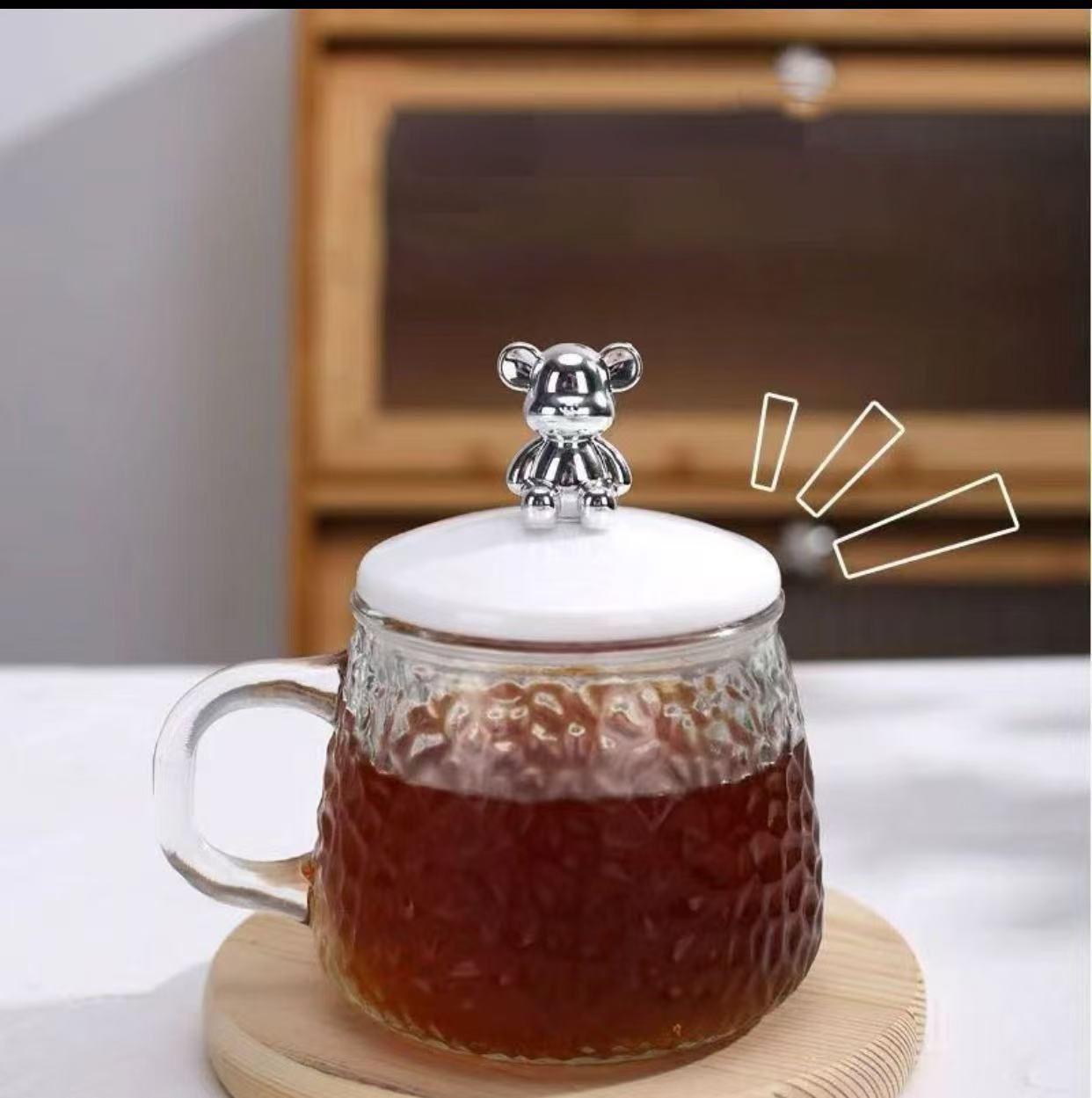 "Hammer Texture Meets Cute Bear! Glass Water Cup with Spoon, Start Your Delicate Drinking Time"

