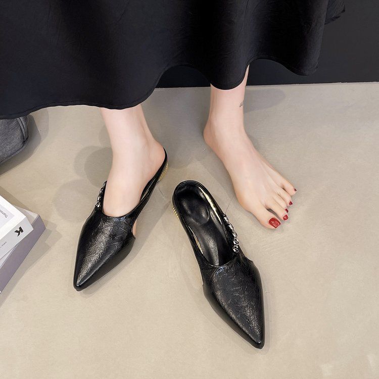 High-heeled women 2025 summer new pointy half bag thick heel sandals female bag head low heel shallow mouth all build slippers