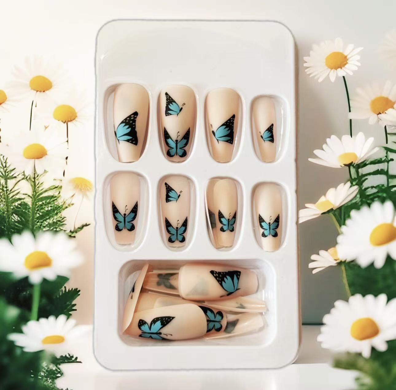 Press on Nail Medium Recyclable False Nails Full Cover Tips Fake Nails 24pcs with Designs Fake Nail for Women and Girls（no glue）06