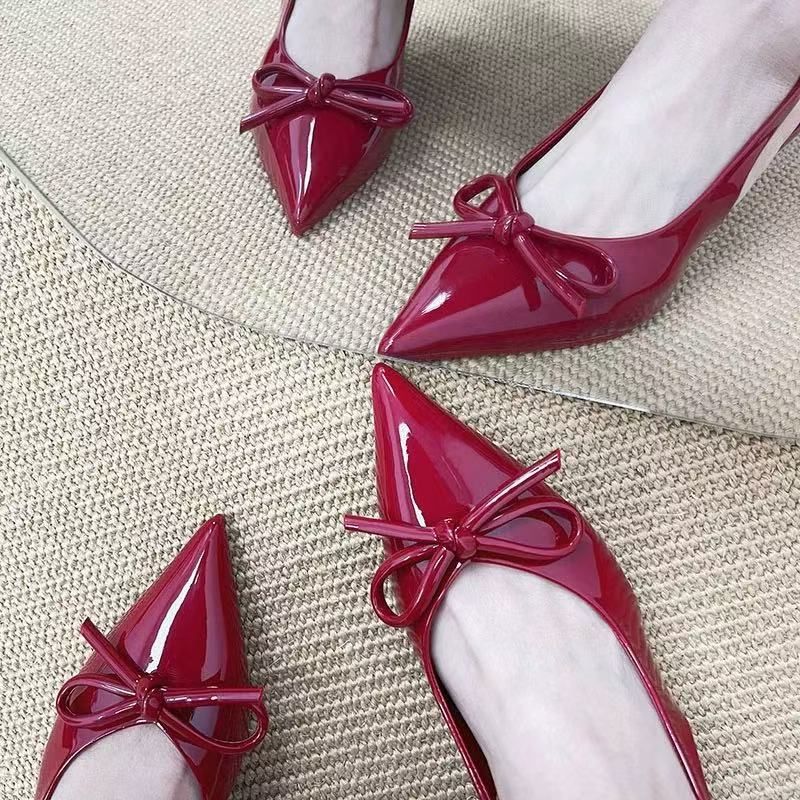 European and American style bow high-heeled pointed-toe sandals for women in summer 2025, red patent leather pointed-toe mules single shoes