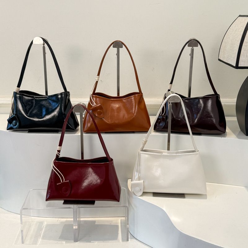 Retro‑Vibe Women Underarm Bag Handheld Shoulder Bag Versatile Elegant Tote Purse for Daily Commuting Shopping Dating Casual Outing
