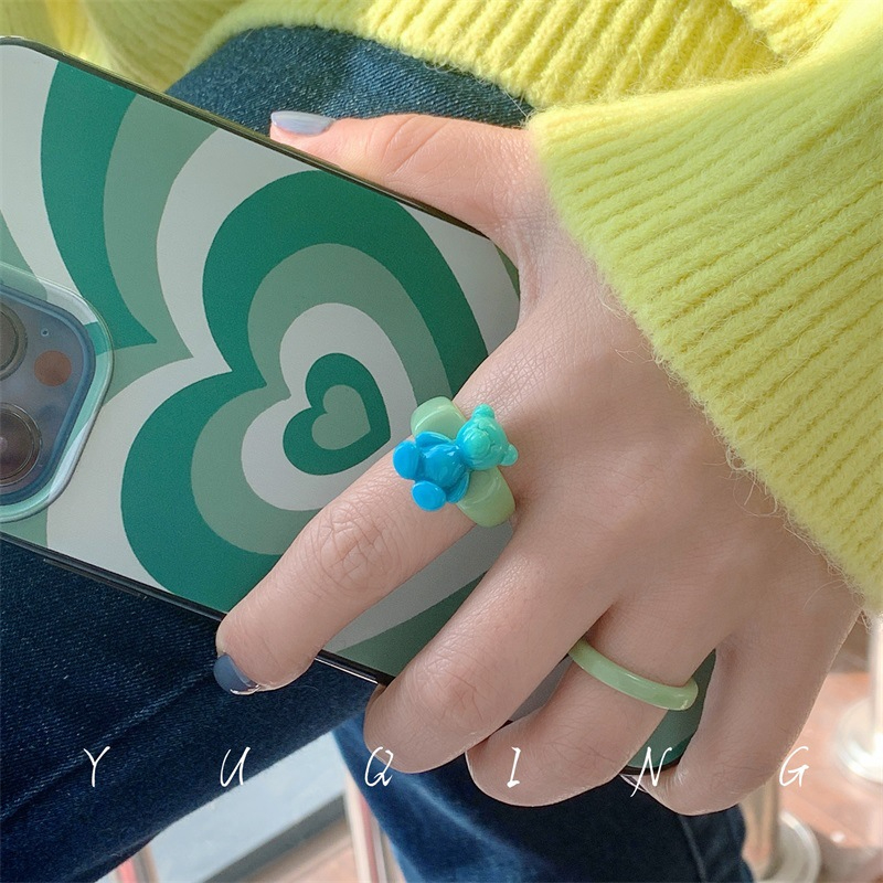 Korean retro two-color resin bear ring teenage green love finger ring ins wind 3 pieces set index finger ring
