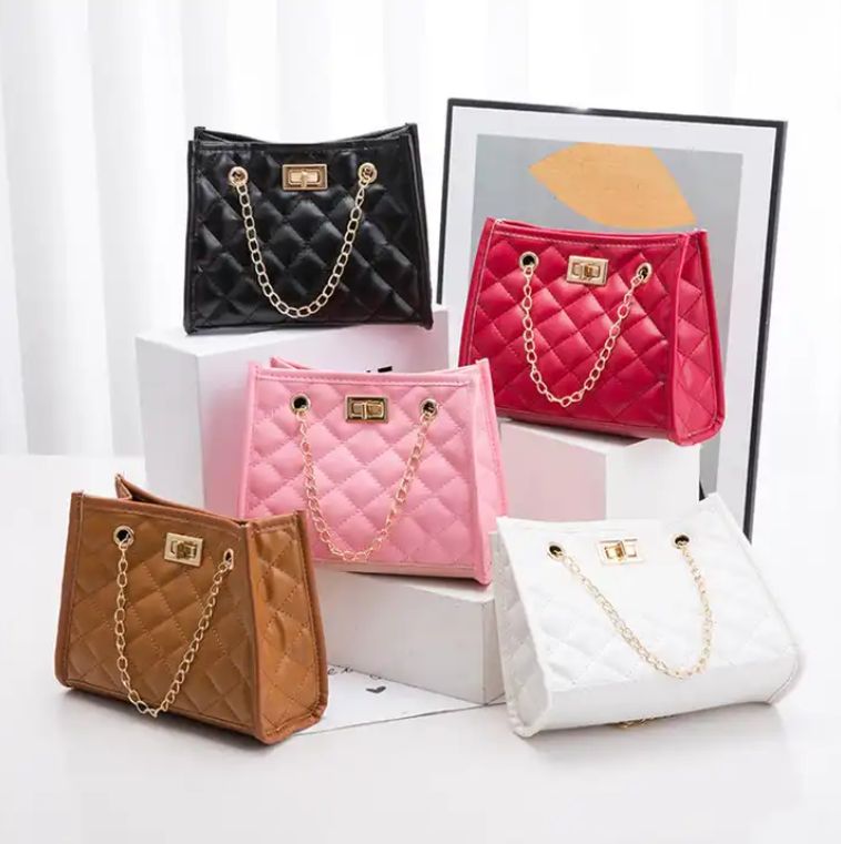 Design Women's Bag Fashion Chain Handbag Solid Color Leather Embroidered Mini Handbag / Purse