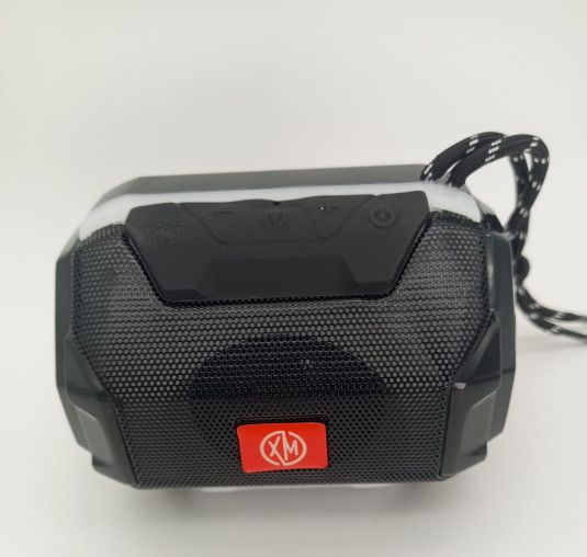 Wireless outdoor 5.0 Handy LED Flash Light Portable speakers Music surround Stereo Speaker A005