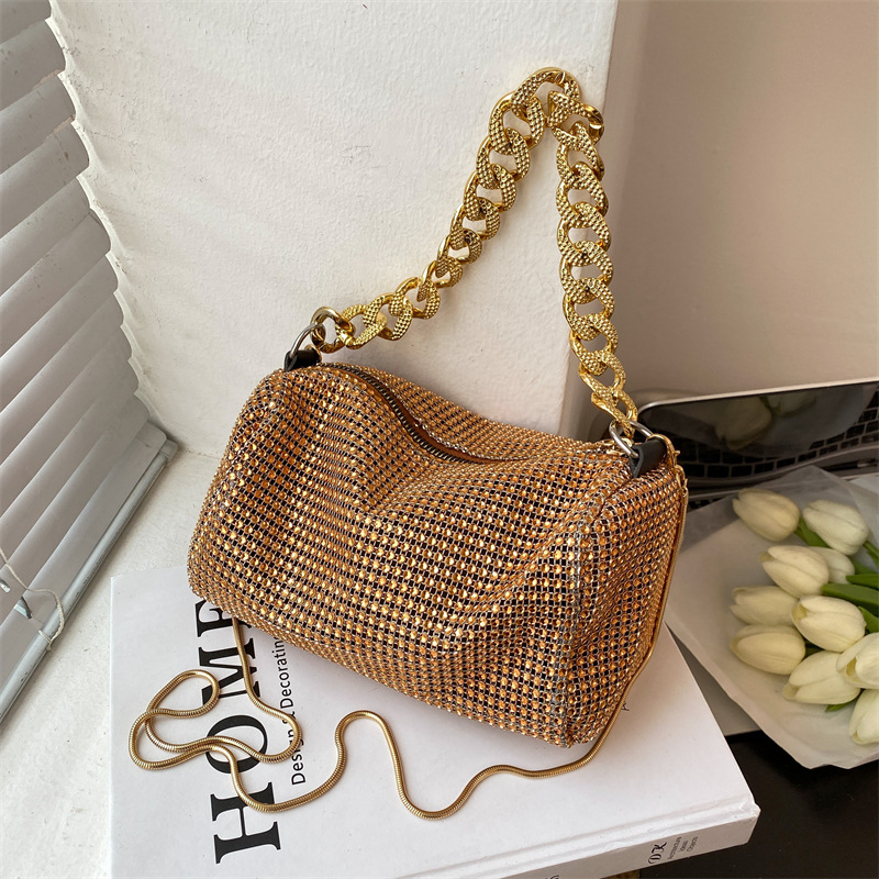 4-6322 Ladies Bag 2022 Summer New Korean Style Fashion Vintage Crystal Rhinestone Chain Cylinder Bag Women's Shoulder Cross Body Bag