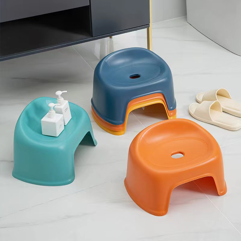 Family simple plastic stool, thickened small bench bathroom non-slip chair