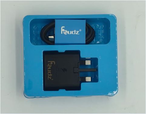 QUICK POWER CHARGER WITH TYPE C CORD