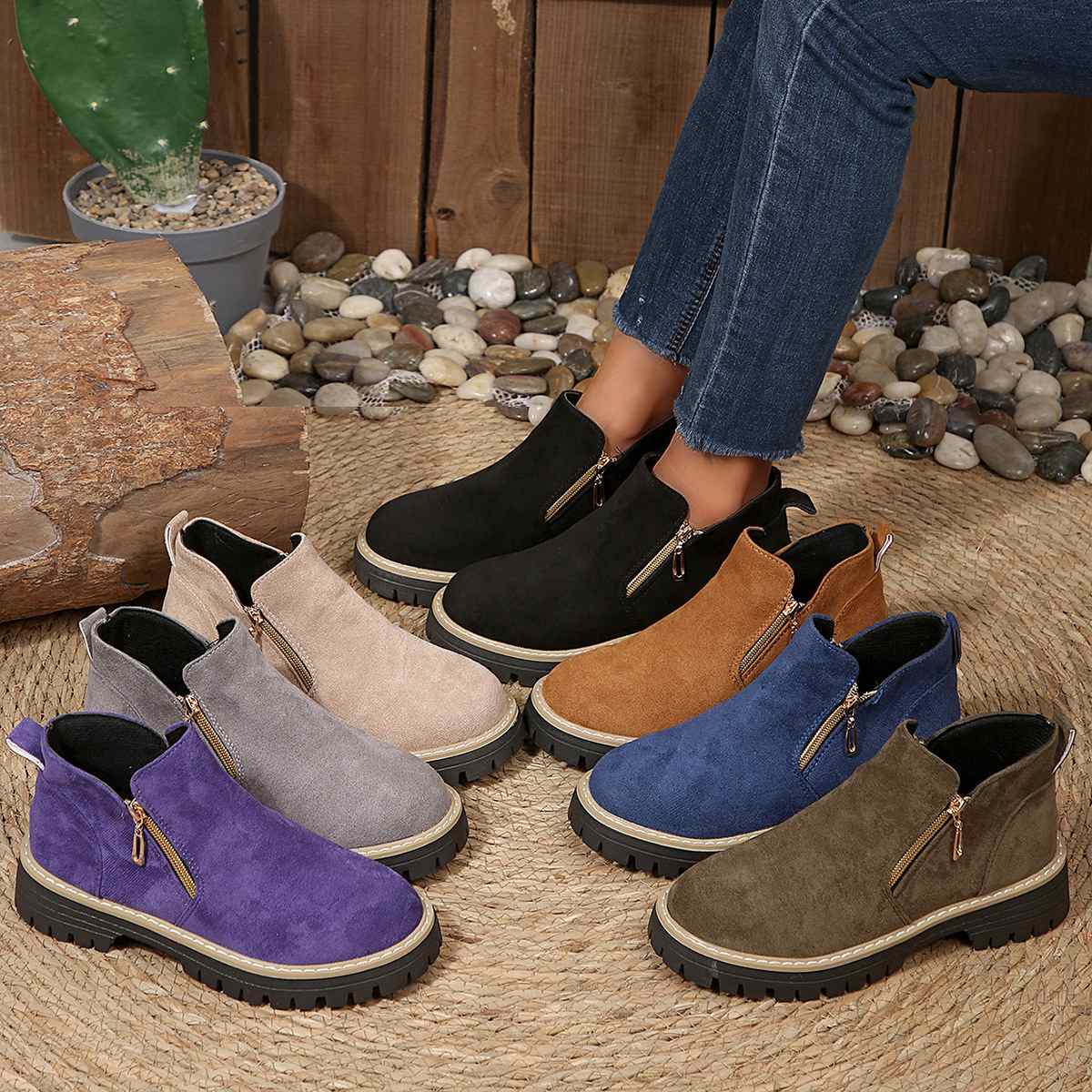 Women's Wide Width Ankle Boots 2025 Round Toe Side Zipper Chunky Heel Martin Boots Slip-On Winter Casual Shoes