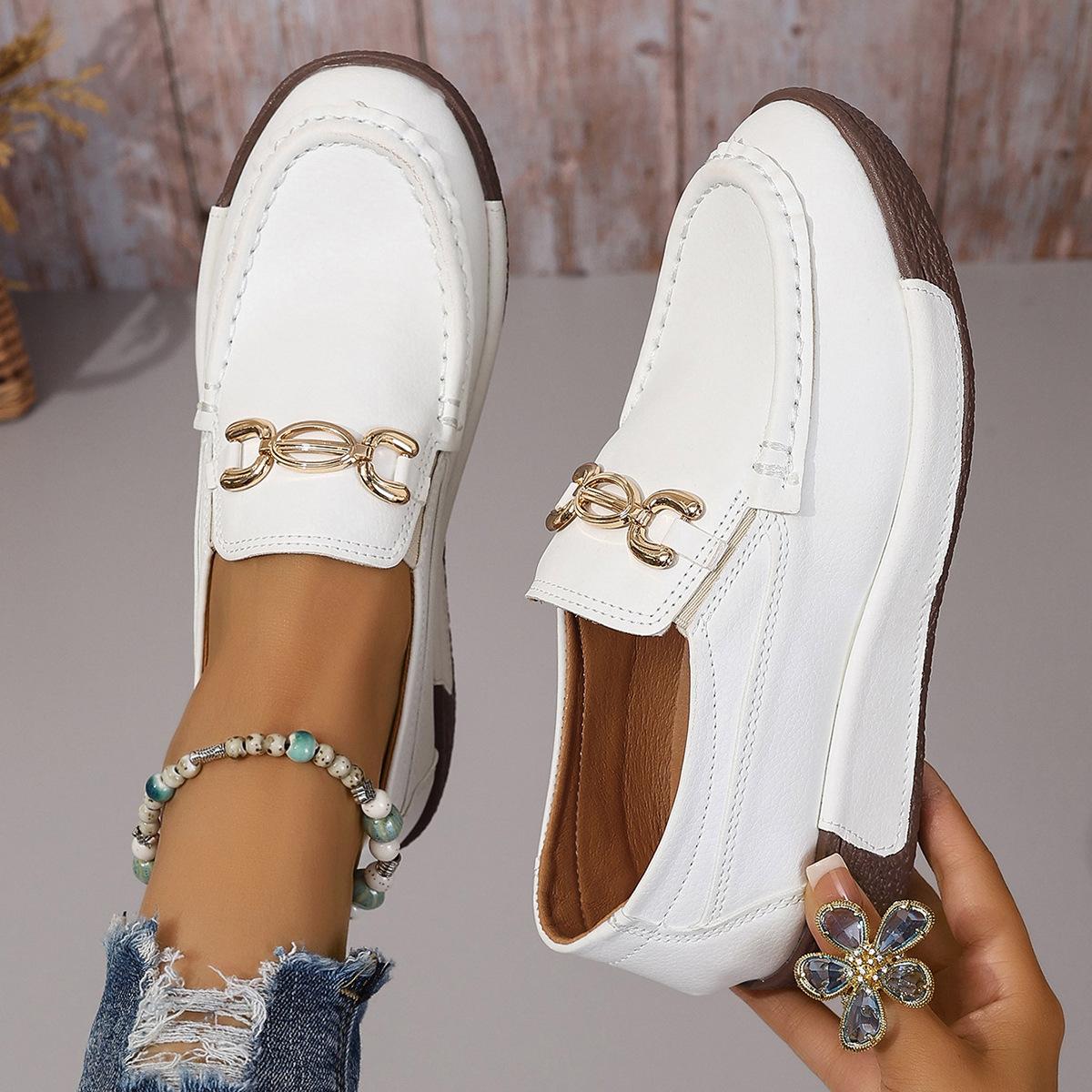Large size women's single shoes 2024 summer new Europe and the United States cross-border flat round head metal buckle decorative women's single shoes