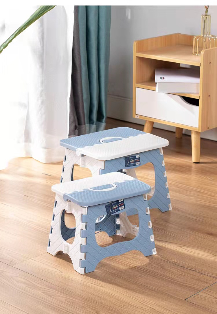 Folding Step Stool for Adults and Kids Holds Up to 300 lbs ,Non-Slip Folding Stools with Portable Handle, Compact Plastic Foldable Step Stool for Bathroom,Bedroom, Kitchen