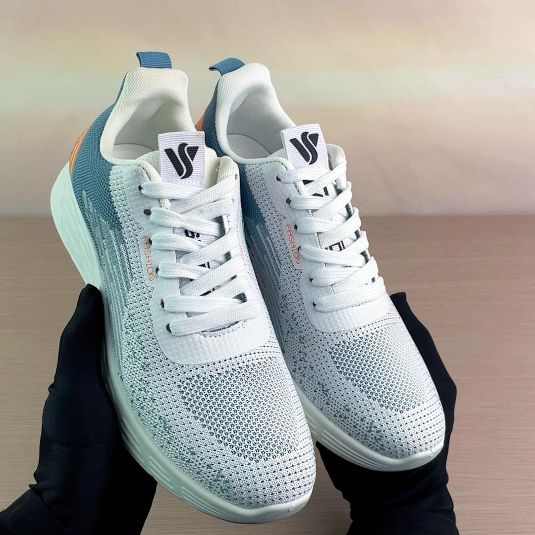 B-9901 Men's Autumn Fashion Breathable Fly Woven Casual Mesh Travel Shoes