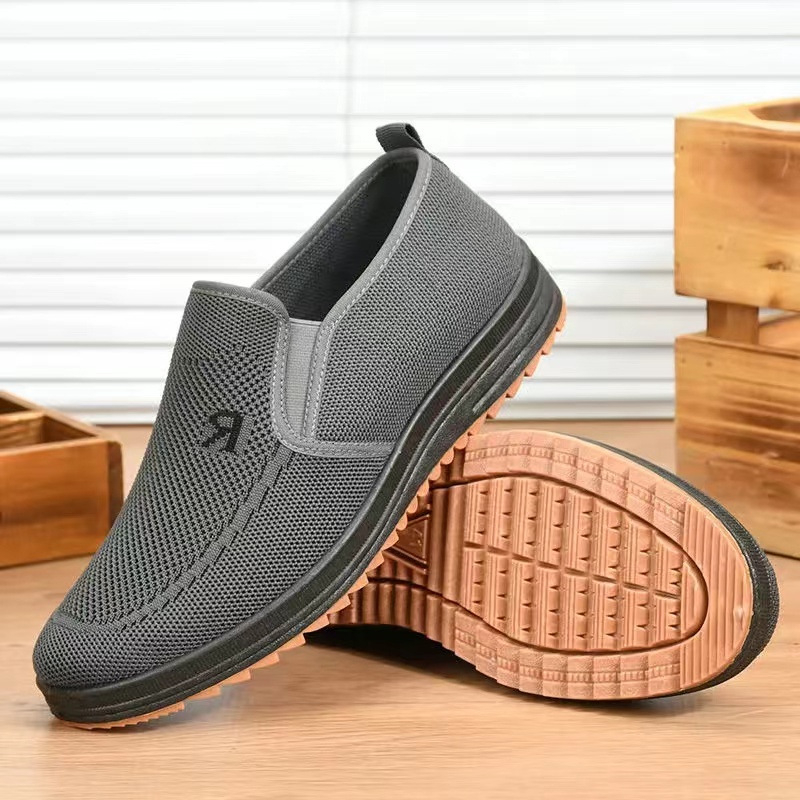 A06 Men Cloth Shoes Breathable Thick-Soled Soft Sole Lightweight Non-Slip Casual Shoes