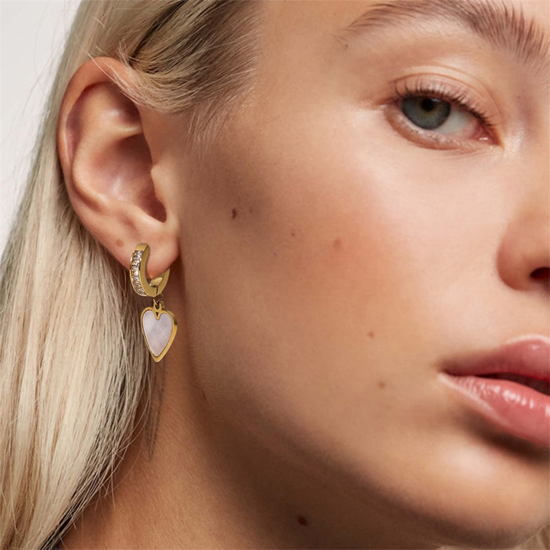 Waidi 2022 Stainless Steel Earrings For Women White Cubic Zirconia Heart Drop Earrings Pvd Gold Stylish Jewelry waterproof Not allergi