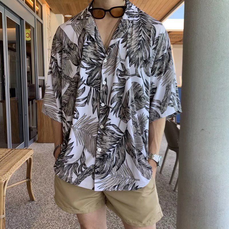 Men's Summer Short Sleeved Beach Shirt Loose Half Sleeved Top