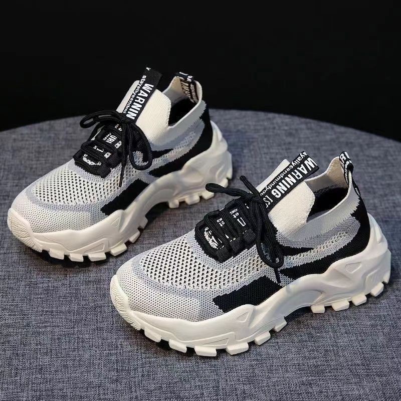 New Sports Women's Shoes With Internet Famous Breathable Soft Sole Casual Canvas Lightweight Running Thick Sole Fashionable Sports Shoes
