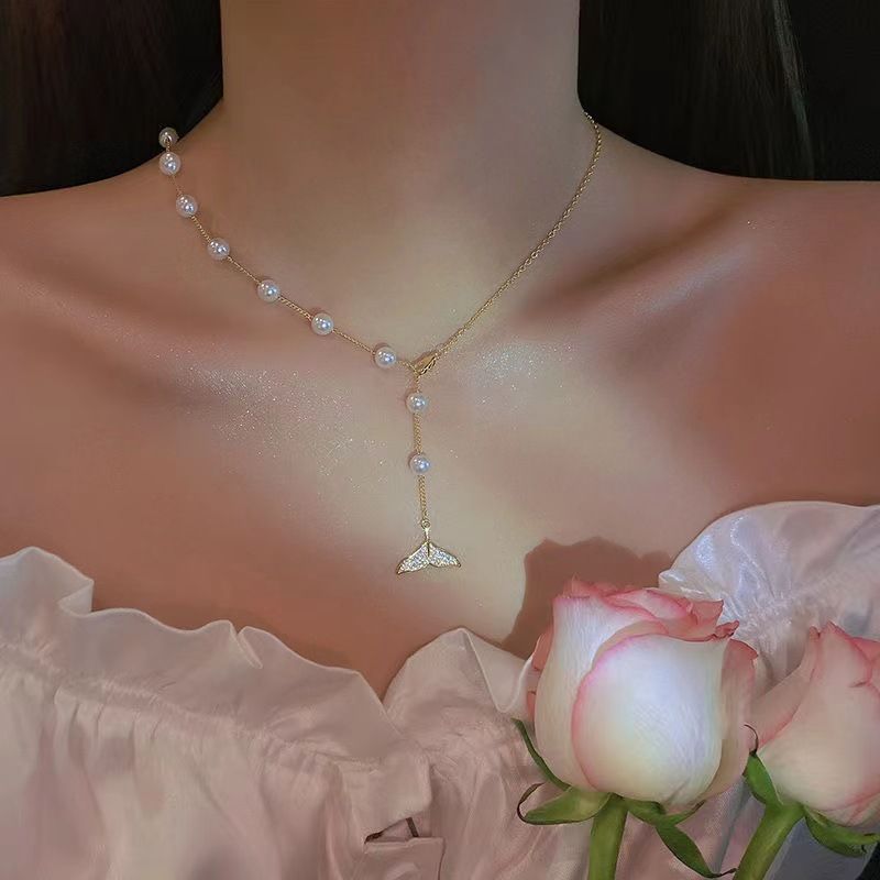 Various styles of fashion new pearl party necklace fashion high-end temperament clavicle chain net celebrity necklace clavicle chain niche dress accessoriesGold Pearl Fishtail Necklace