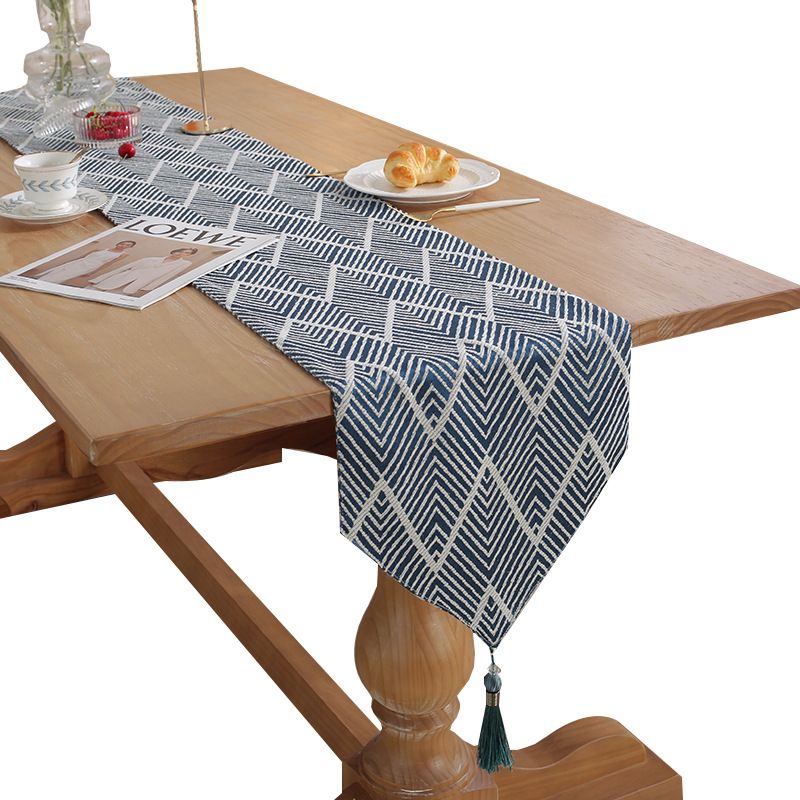Braided Farmhouse Table Runner Vintage Woven Table Runner Cotton Linen Table Decorations with Tassel for Dining Party Holiday