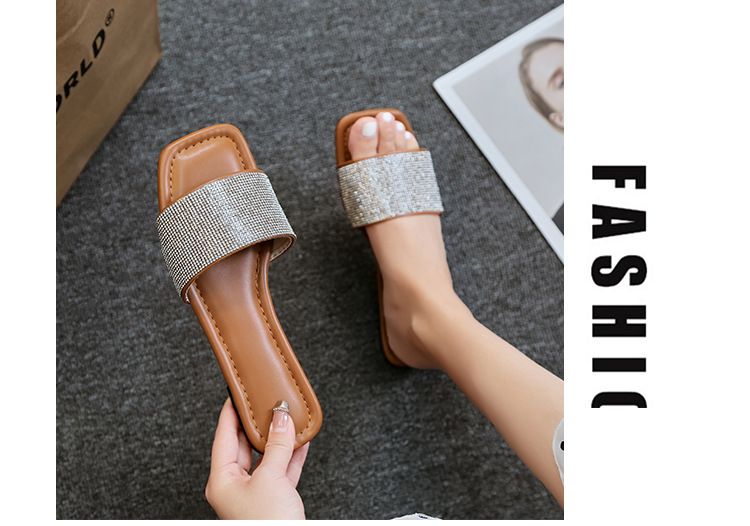 Square head flat flat comfortable slippers 2024 new women's drag outside to wear Europe and the United States large size leisure beach sandals 993