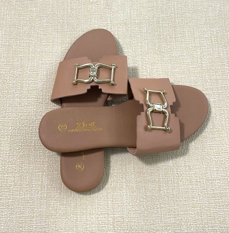 Ladies simple slip-on easy wear elegant design low heel fashion casual outdoor sandals slippers