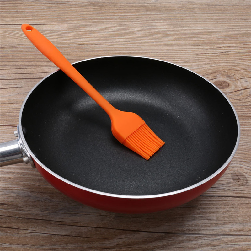 1PC Silicone Basting Pastry Brush Oil Brushes For Cake Butter Kitchen Barbecue Brush Random Color