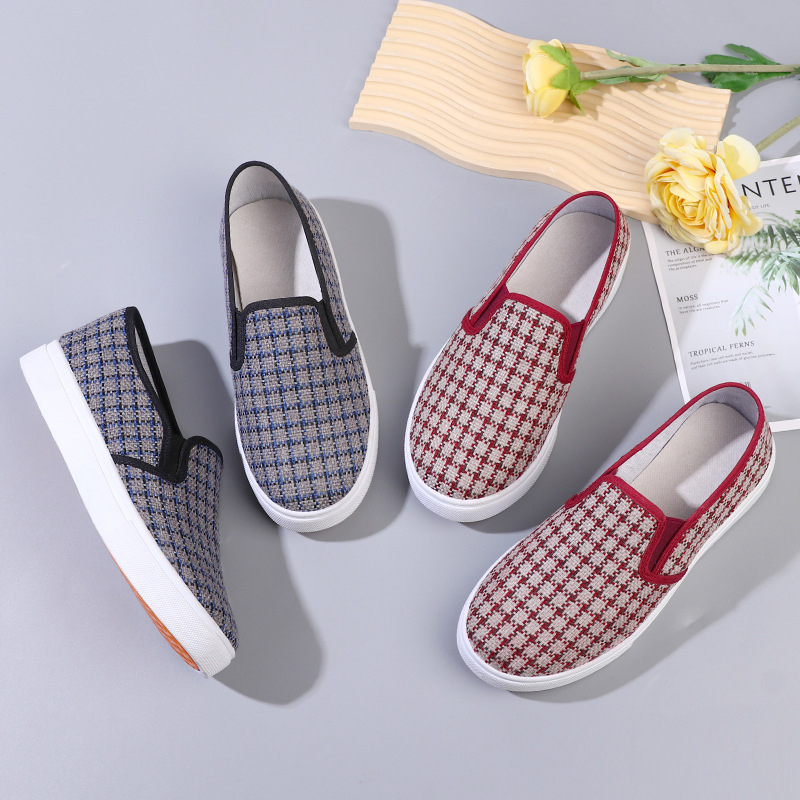 Women Slip-on Canvas Shoes Breathable Light-weight Casual Walking Shoes