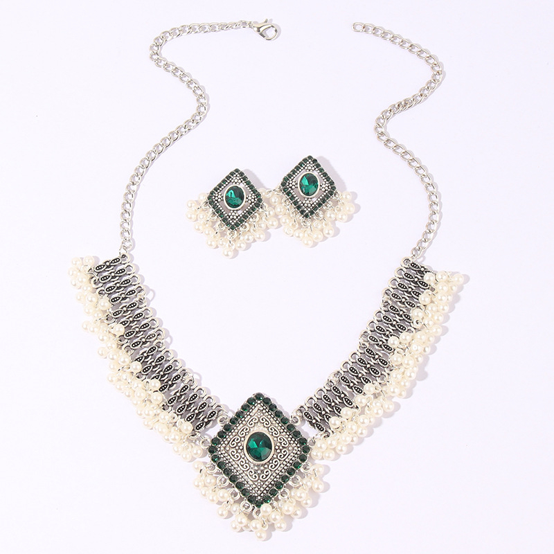 Two sets of earrings and necklace blackish green CRRshop free shipping best sale female new fashion trend hot selling accessories in Europe and America exaggerated atmosphere pearl tassel necklace earrings set Bohemian jewelry women popular jewelry water wave chain