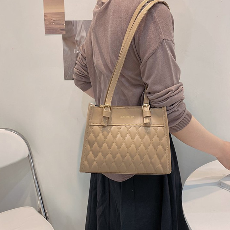 Women's Shoulder Bag New Rhombus Embroidery Women's Bag Cross Body Bag Fashion Tote Bag
