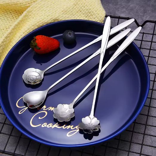 4 Set Gold Plated Creative Stainless Steel  Fancy fruit dessert spoon stainless steel yogurt Coffee long handle pointed spoon Gold Coffee Spoon with Long Handle 