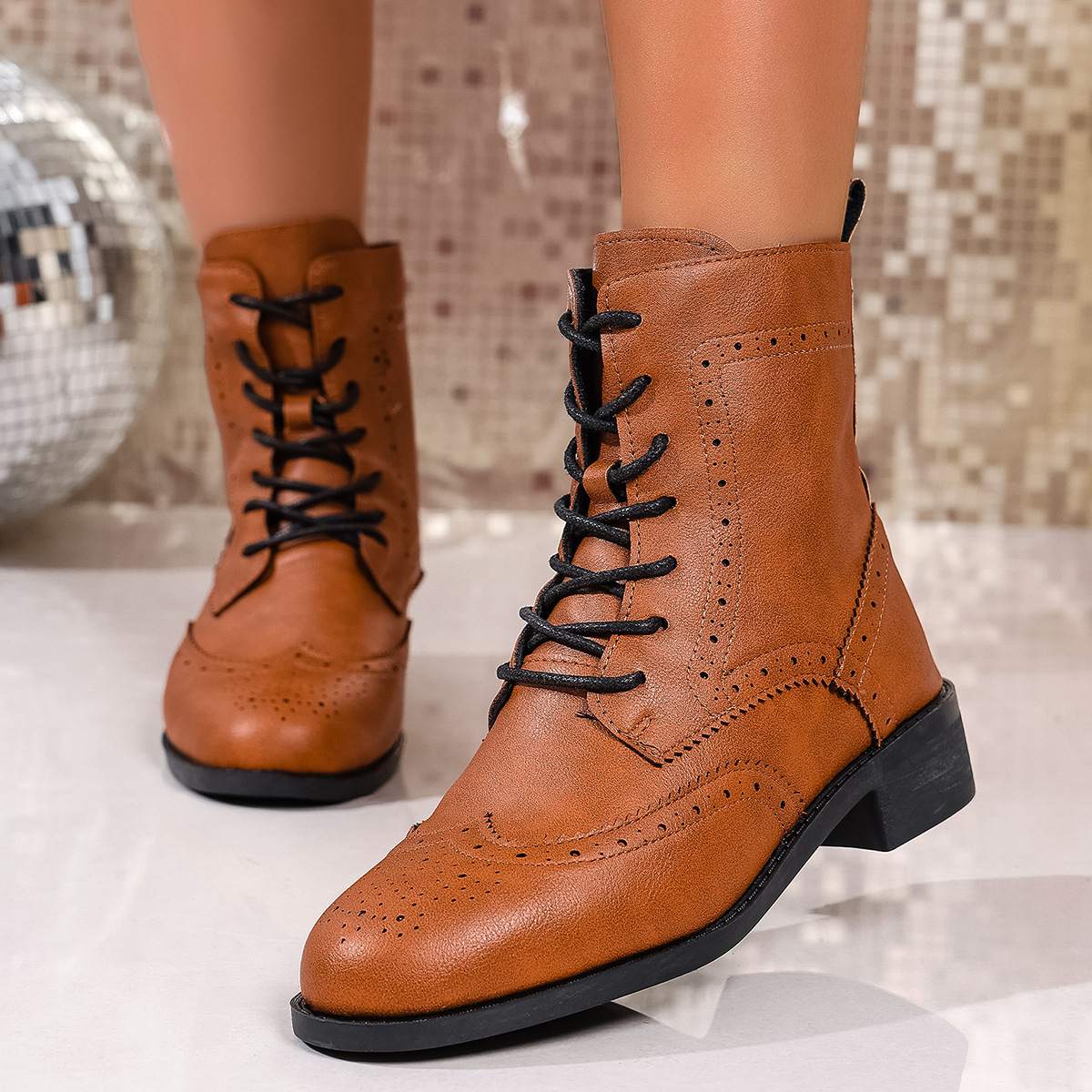 2025 Summer New Style Square Toe Irregular Heel Sandals Women's Plus Size Elegant Cross-Border High Heels