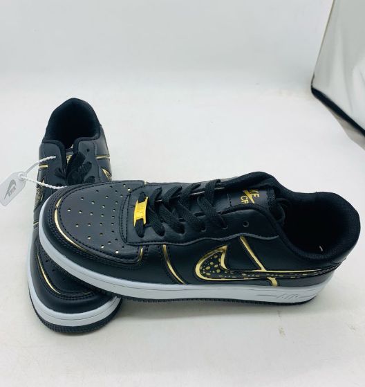 NIKE CR7 Mid-Top Shoes High-Quality and Durable