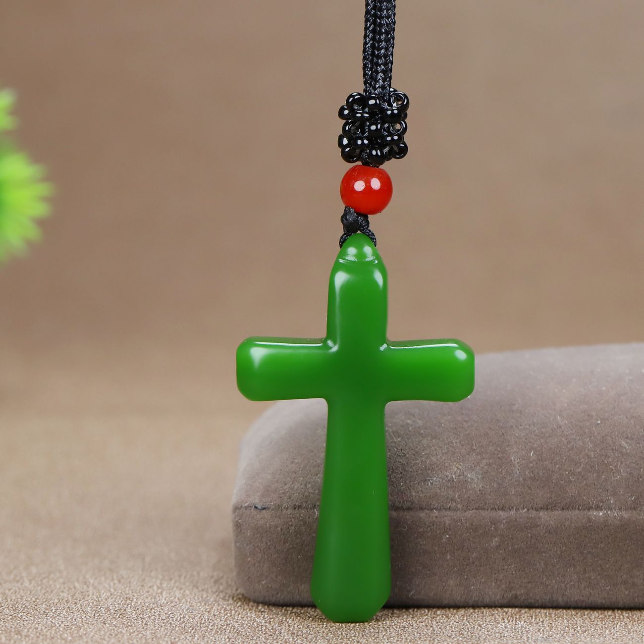 Xinjiang Hetian jade, white jade, jasper cross, pendant suet white jade, cross necklace men and women style.