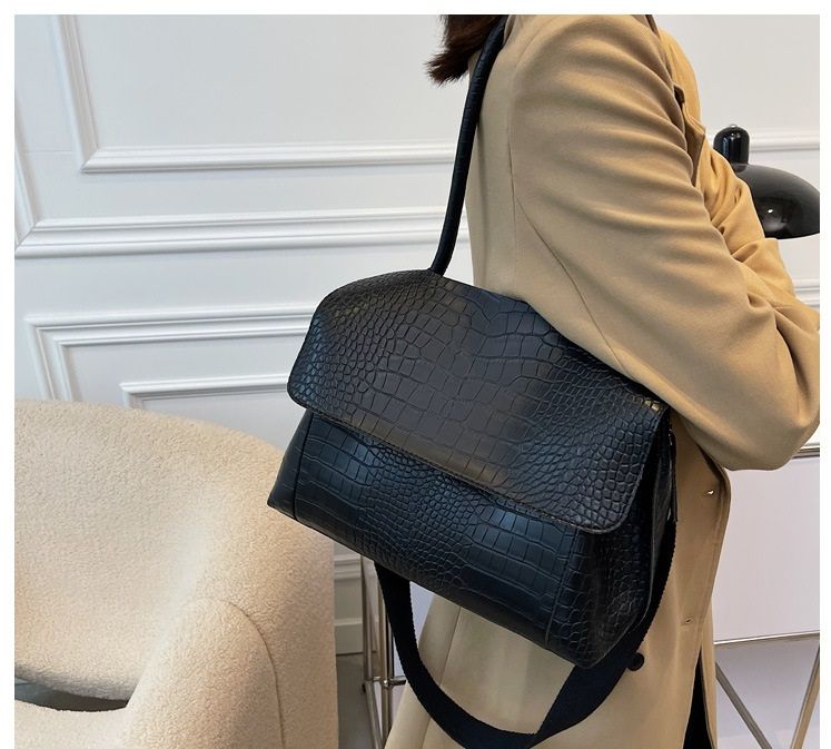 Women Large Capacity Tote Bag New Fashion Elegant Underarm Bag Versatile Shoulder Crossbody Bag Casual Commuter Handbag
