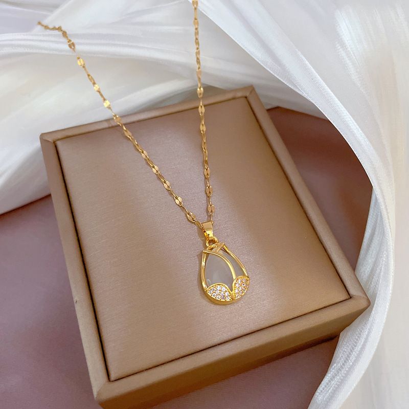 Light Luxury Micro Pave Cubic Zirconia Tulip Cat Eye Stone Pendant Necklace For Women, Gold Plated Copper Clavicle Chain, Ins Elegant Dainty Jewelry Gift For Daily Dating Banquet Occasions
