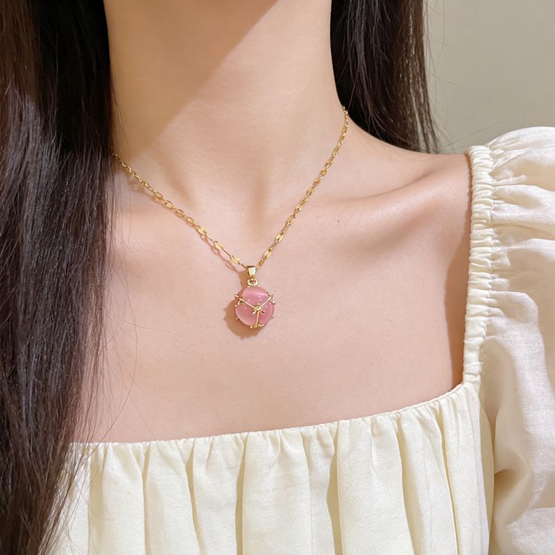 Light Luxury Round Cat Eye Stone Pendant Necklace For Women, Simple Wire Wrapped Design Clavicle Chain, Niche Minimalist Fashion Jewelry Gift For Daily Dating Casual Wear
