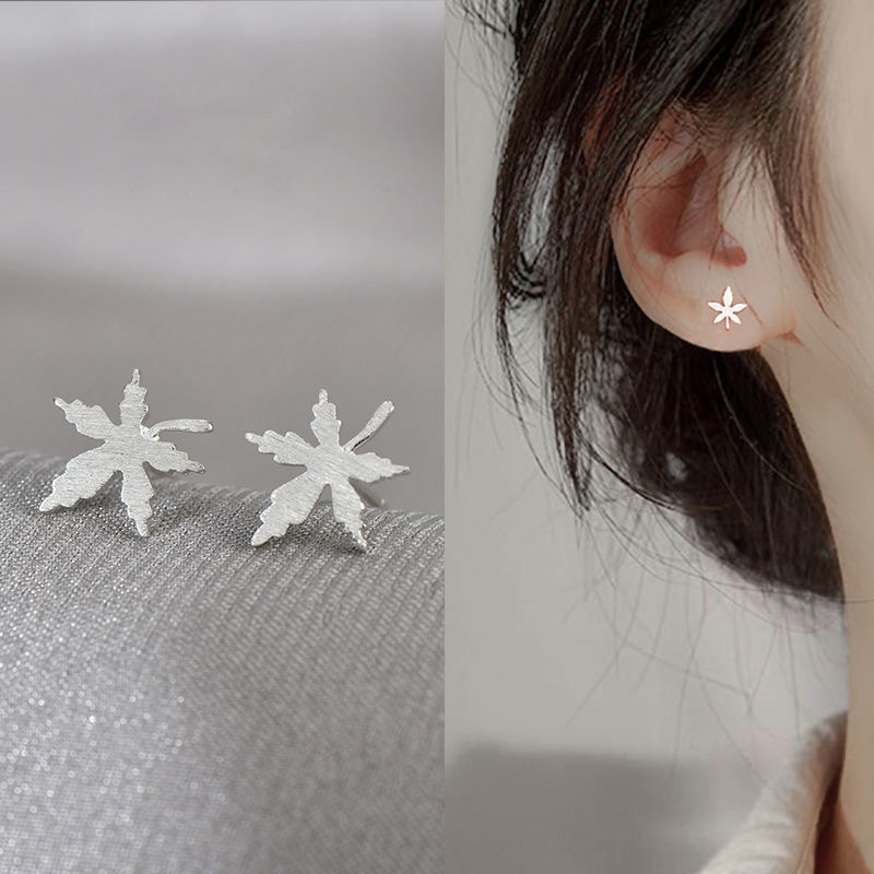 H7 Women's Simple Silver Maple Leaf Earrings Jewelry Gift