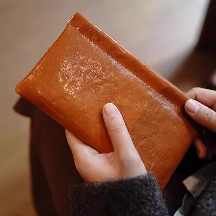 Minimalist Retro PU Leather Small Wallet, Handmade Original Genuine Leather Short Coin Purse, Ultra-Thin Short Wallet for Men and Women
