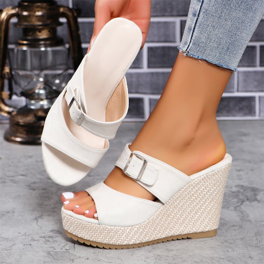 Thick bottom round head one line outside to wear 2024 new summer wedge heel plus size belt buckle fashion flip-flops woman 888-1