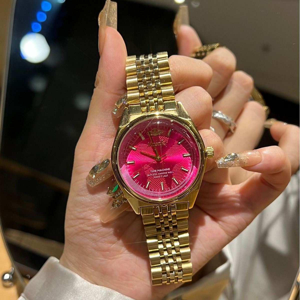 A drop-shipment watch, the same style as Empress Dowager Cixi's, women's Saturn rose gold watch, fashionable and retro style, quartz, waterproof