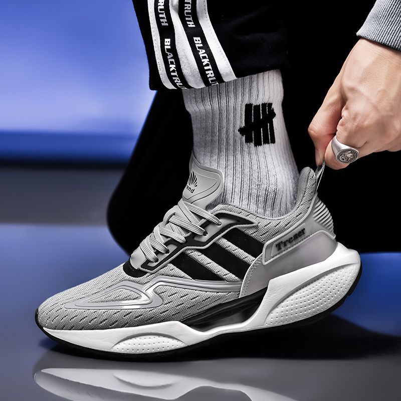 Fly knitting sneakers men 2024 Korean version mesh breathable casual shoes Light running shoes trend low top men's shoes 264-007
