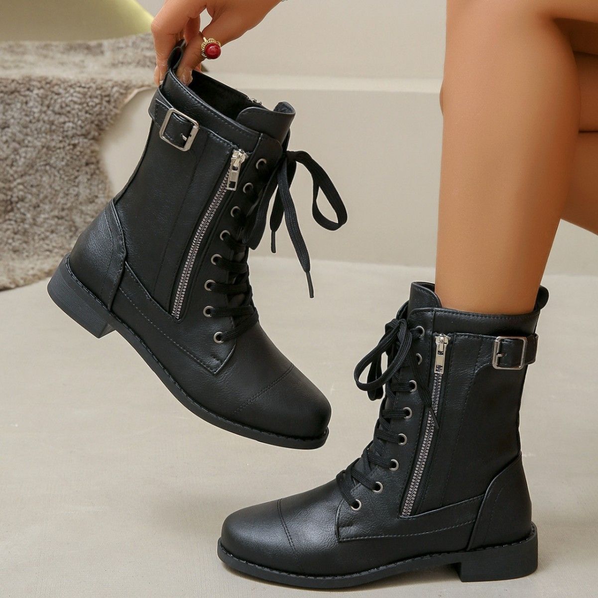 New autumn/Winter 2025 Roman women's boots with cross-lacing, pointed toe and square heel, mid-calf European and American boots, and large-sized Martens boots