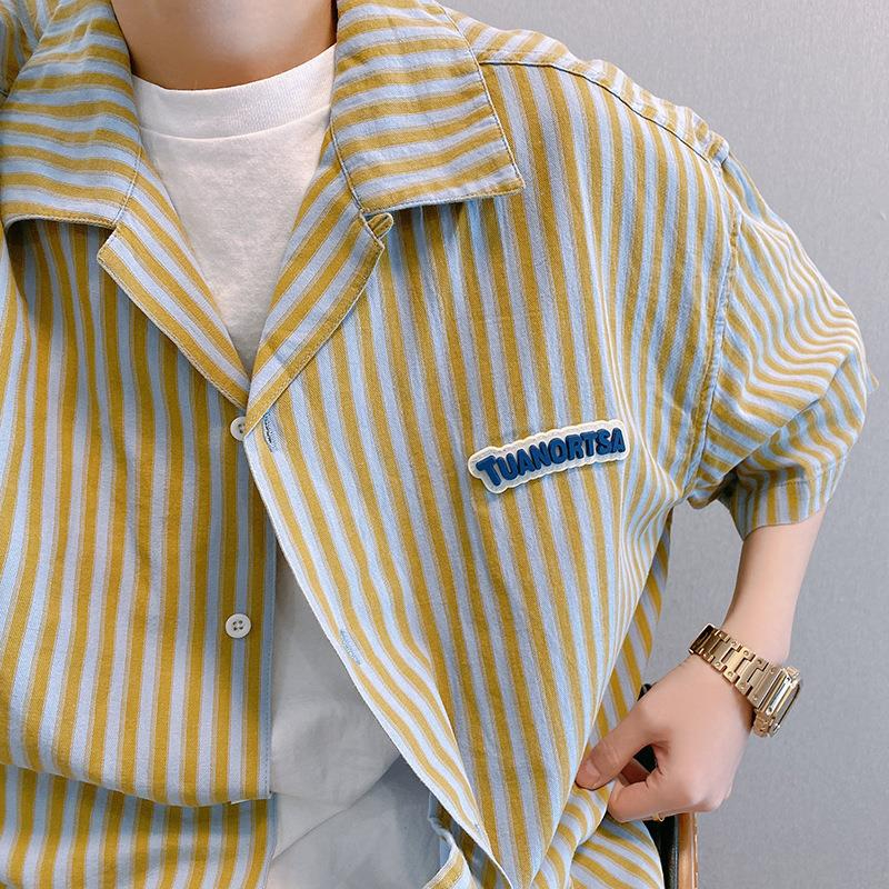 YBGH Men's Summer New Vertical Stripe Shirt Loose Short Sleeve Shirt